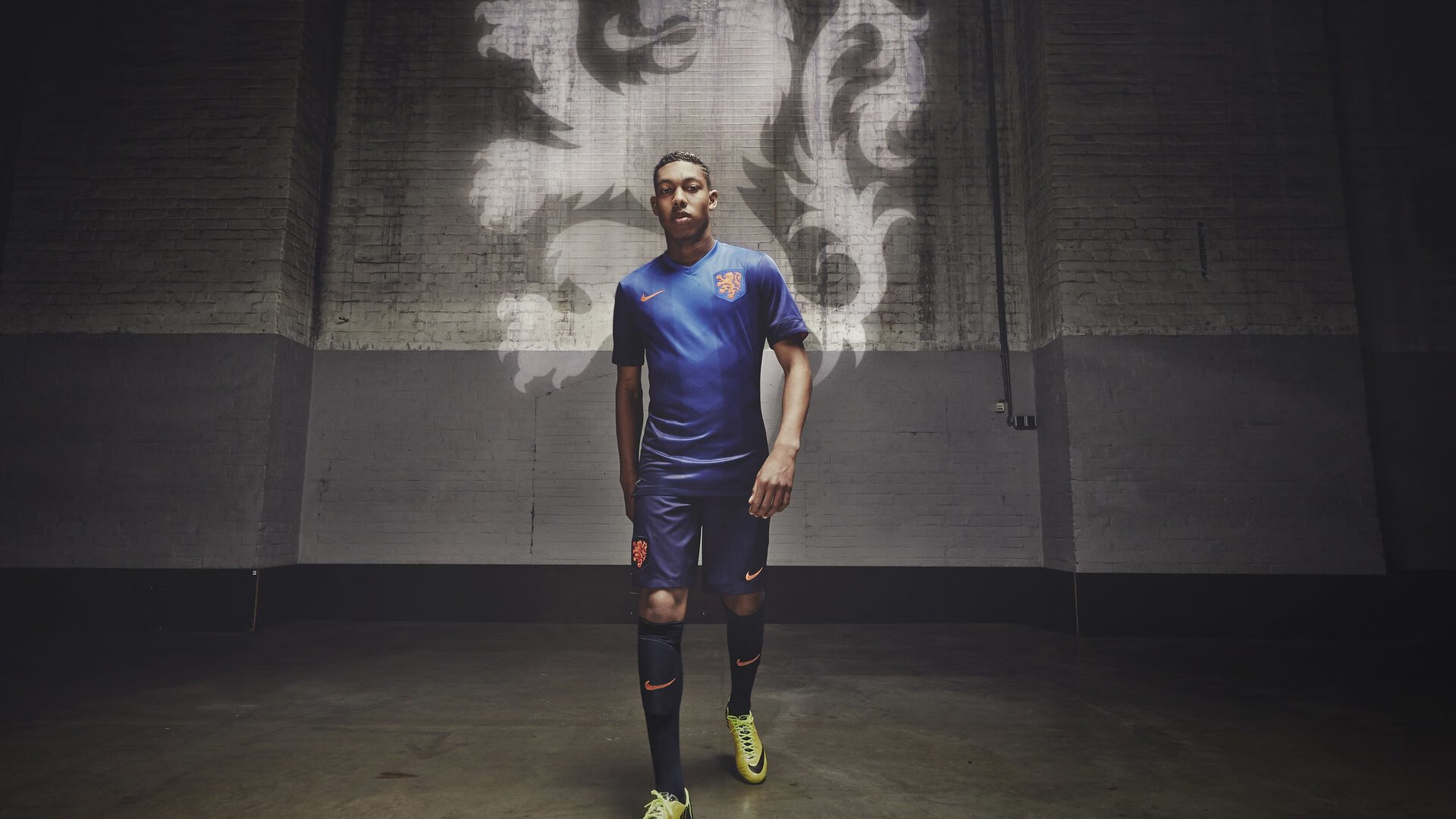 中国足球青训体系注重身体素质与技术均衡发展，中国足球青训现状2020